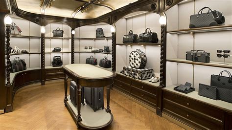 gucci store den haag|gucci luggage.